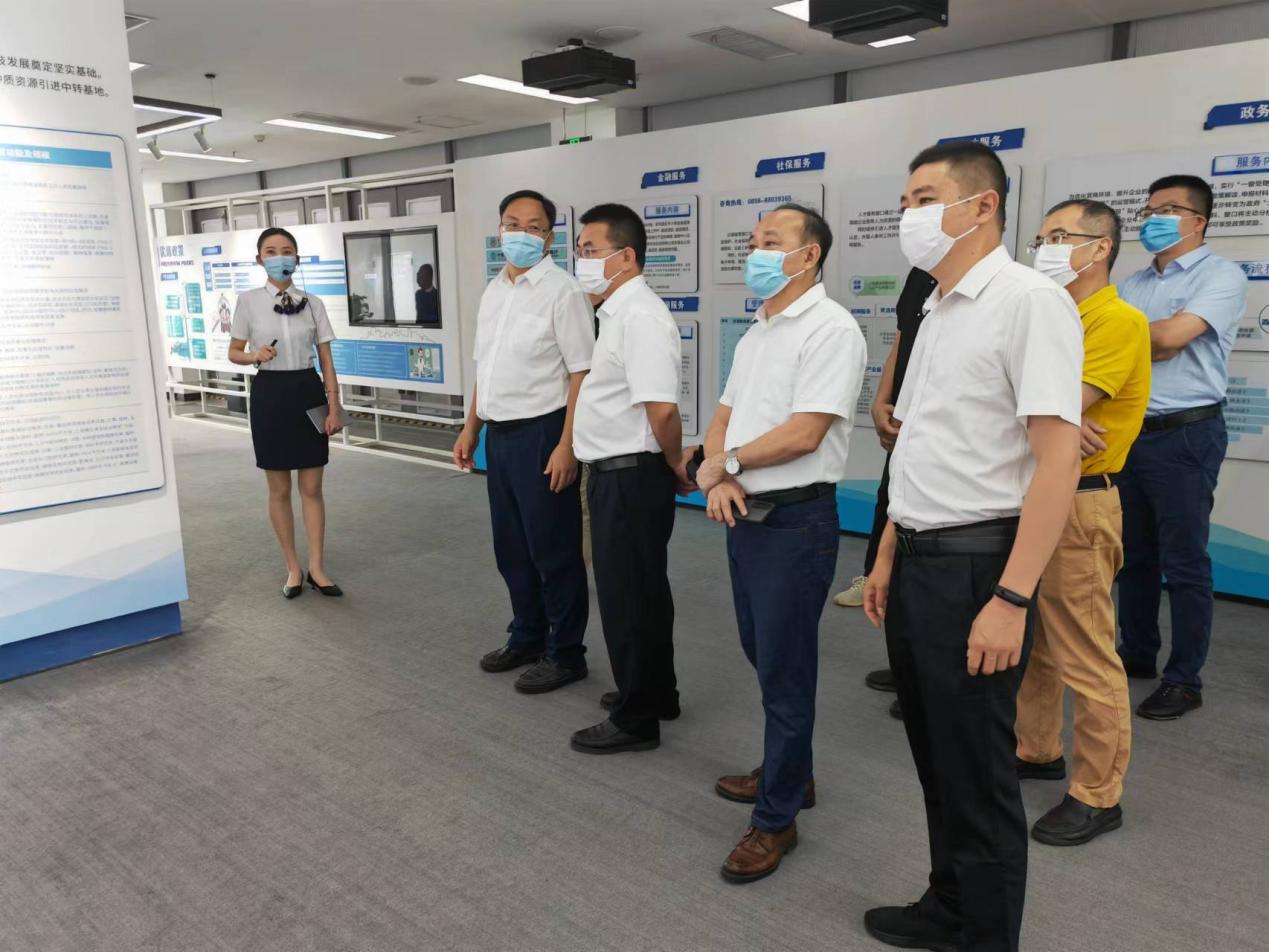 我院联合海经贸、海职院开展访企拓岗专项行动暨参加海南高校就业联盟平台启动大会