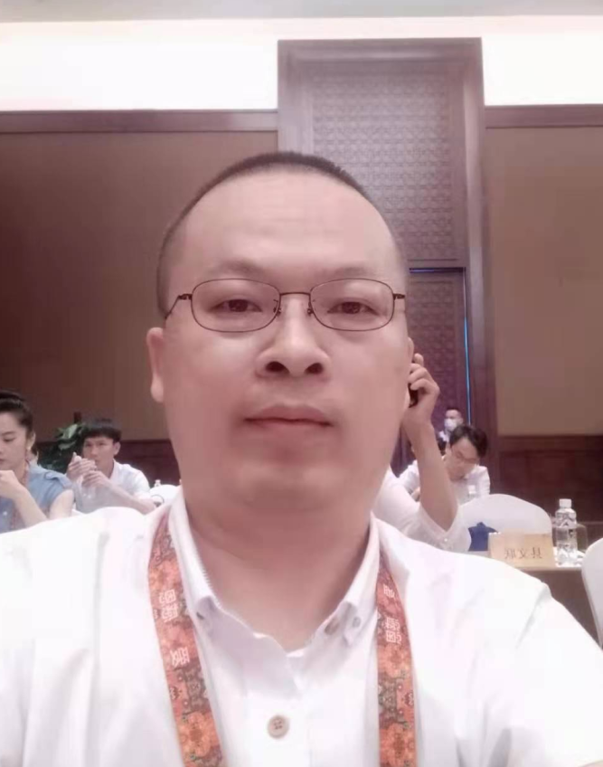 我院罗君名副教授参加海南省“第四届黎族文化论坛”会议