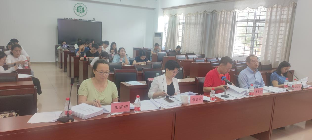 学院顺利举行2020级理论经济学硕士研究生毕业论文预答辩会