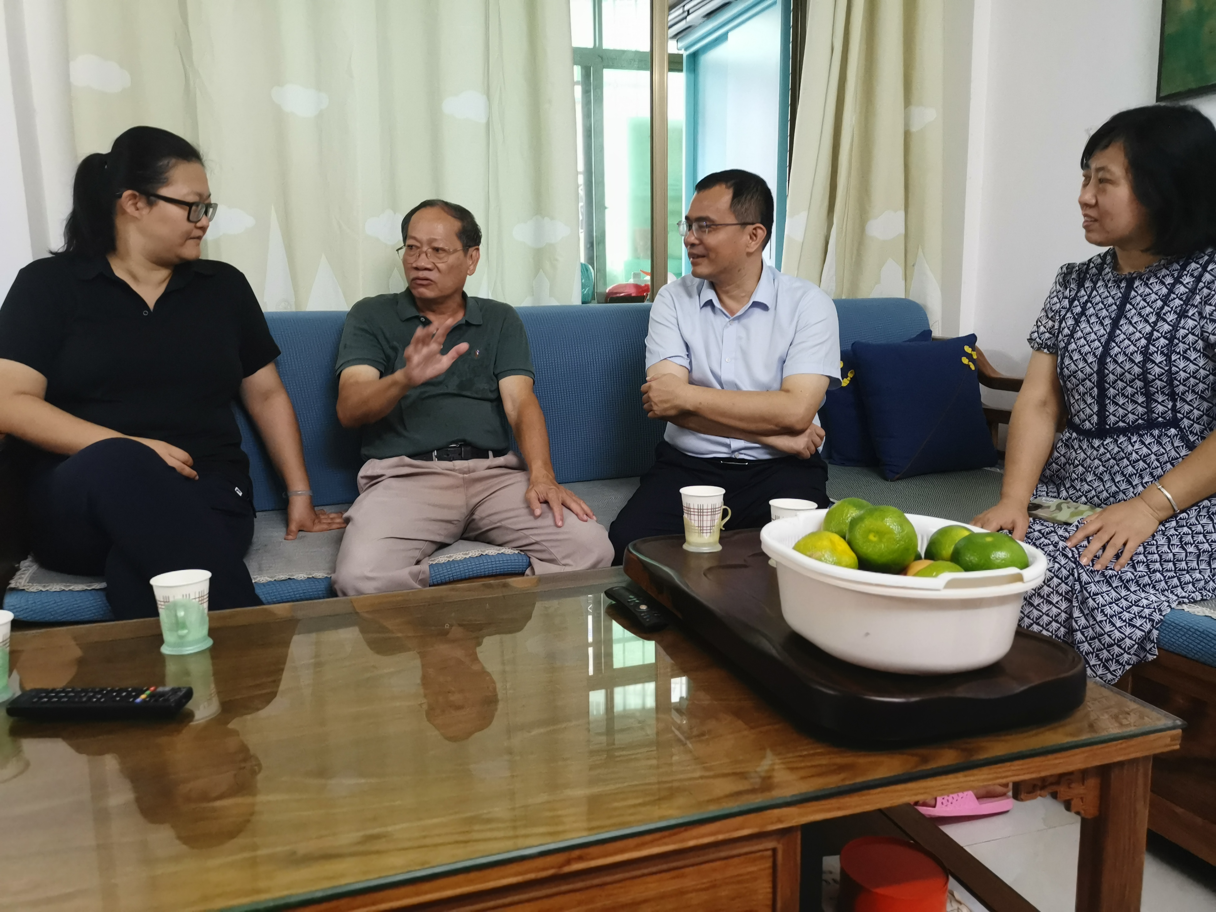 情系退休教师，学院工会开展第39个教师节慰问活动